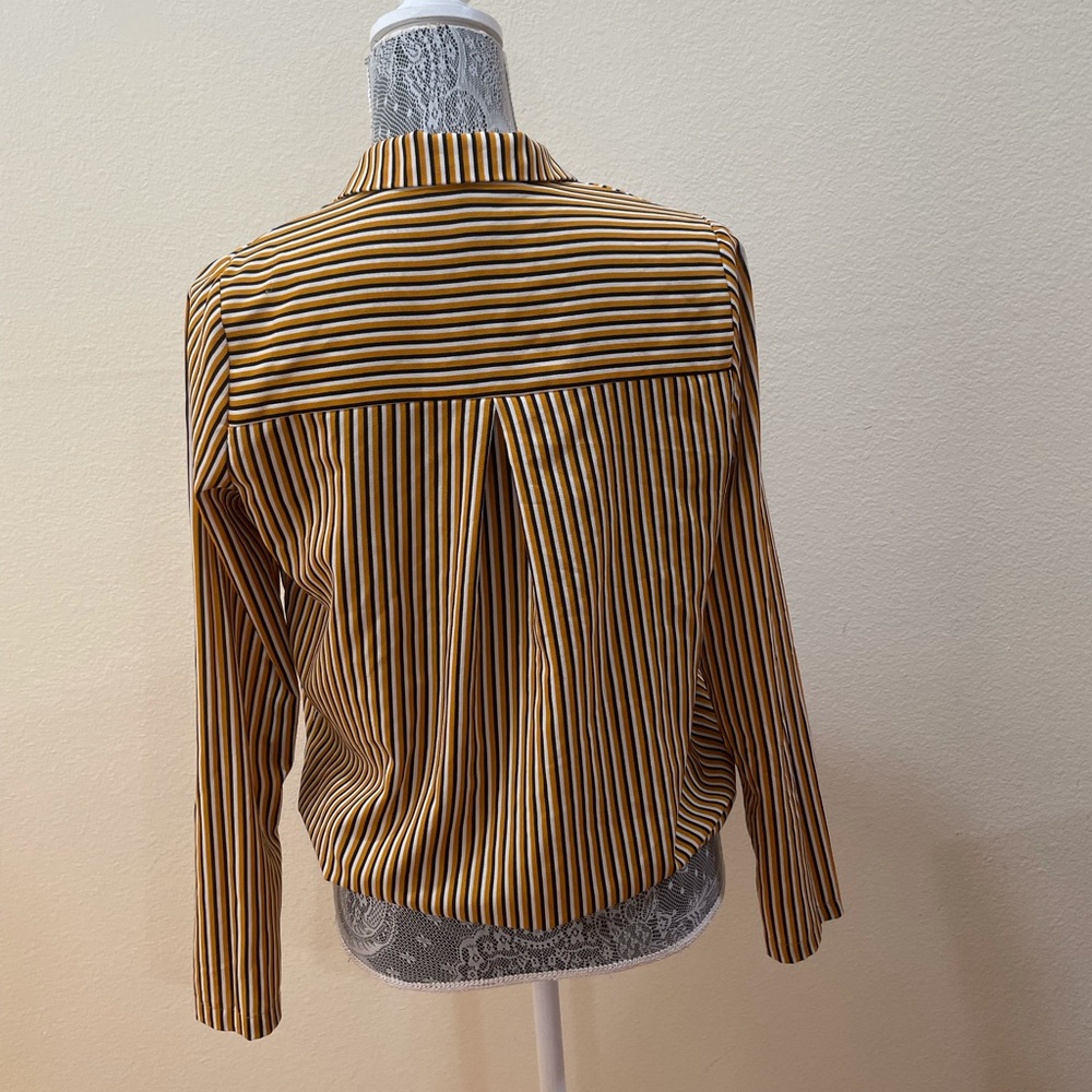 Forever 21 shirt  Size small - Picture 4 of 5